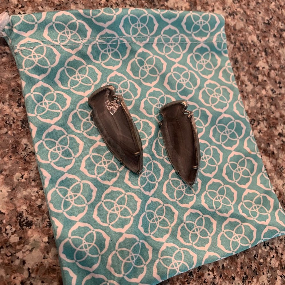 Grey & Silver Arrow Kendra Scott Earrings - Picture 3 of 3